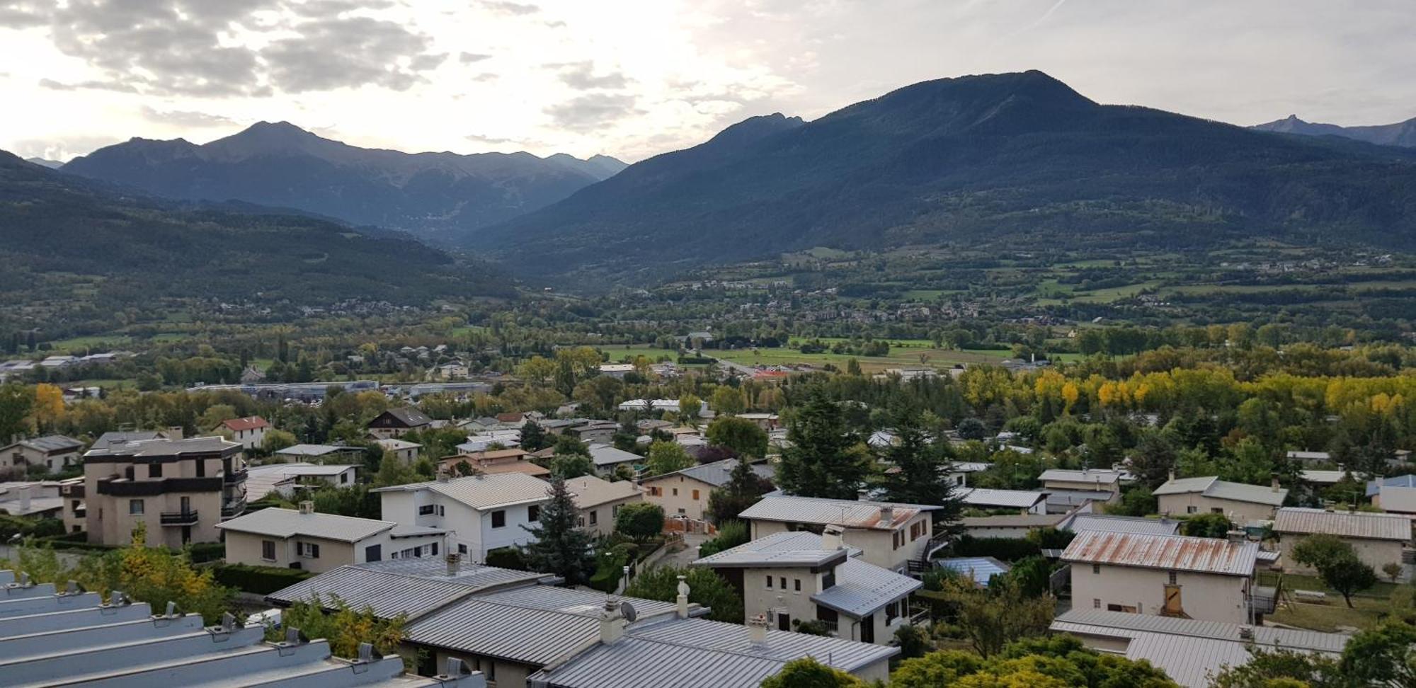 Appartement Plan D'Eau Vue Panoramique Embrun Szoba fotó